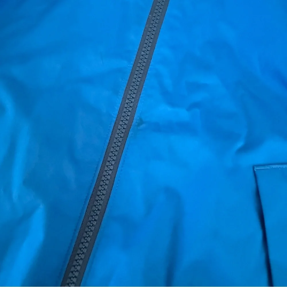 teen / young adult Blue rain Jacket with‎ Hood size 18 XL